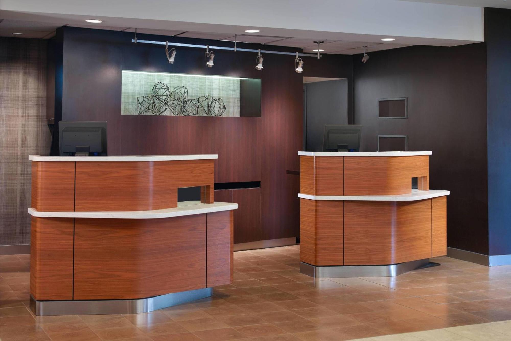 Hotel Courtyard By Marriott Raleigh Midtown Esterno foto